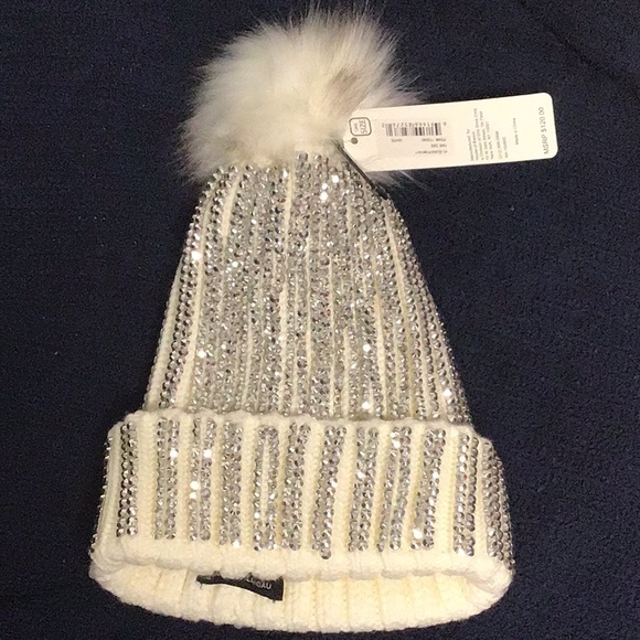 Adrienne landau hat main image 4